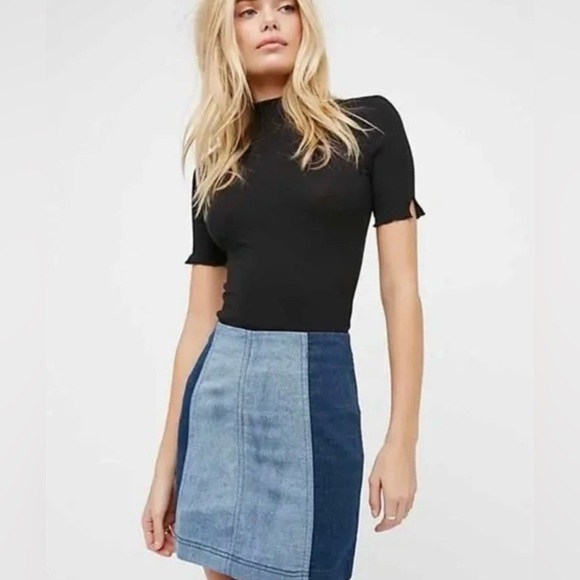 Free People x Urban Outfitters Two Tone Denim Mini Skirt- Blue- Size 6 - Picture 1 of 5